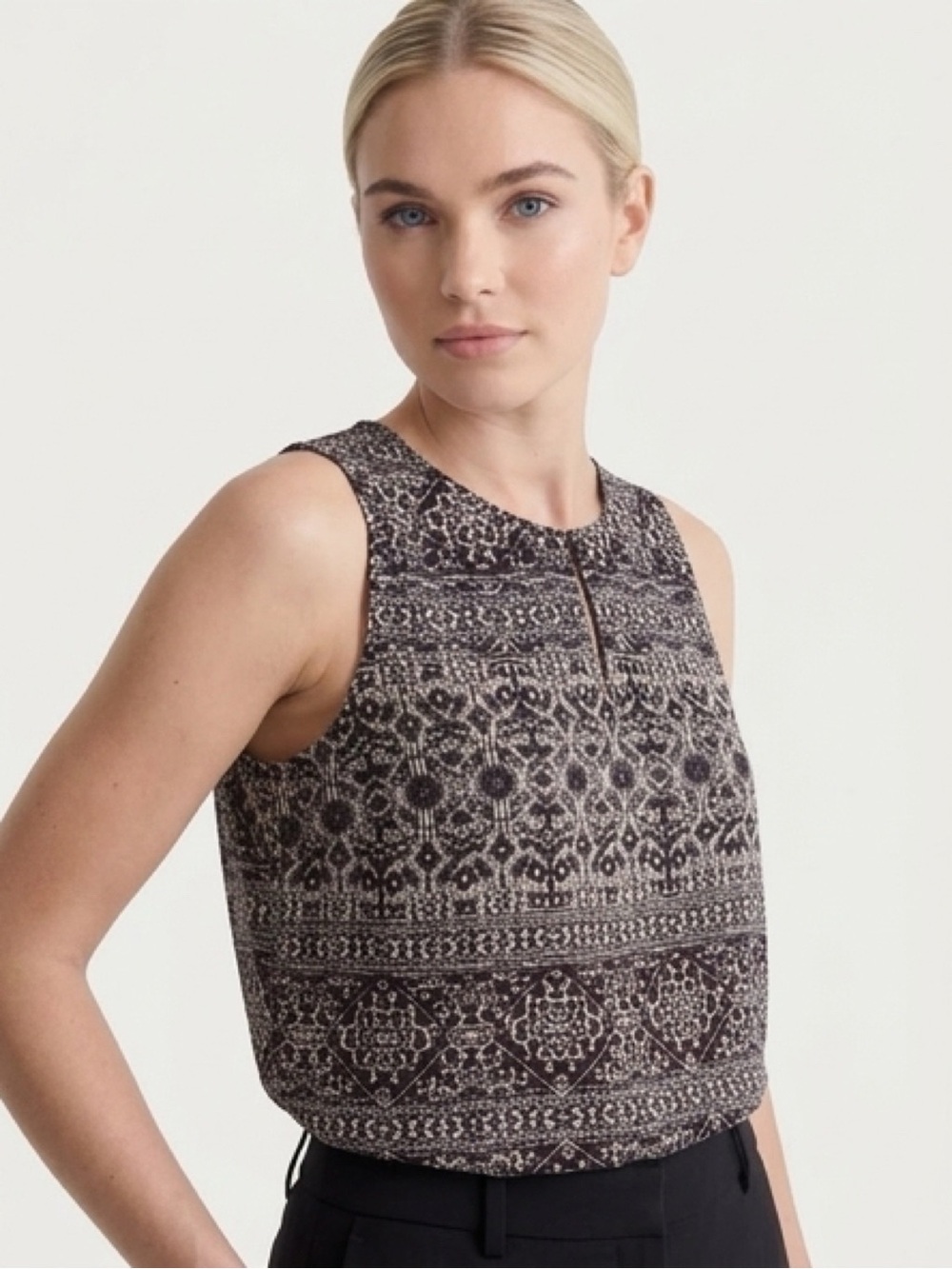 Violet & Claire Purple and Cream Geometric Sleeveless Blouse/Shell